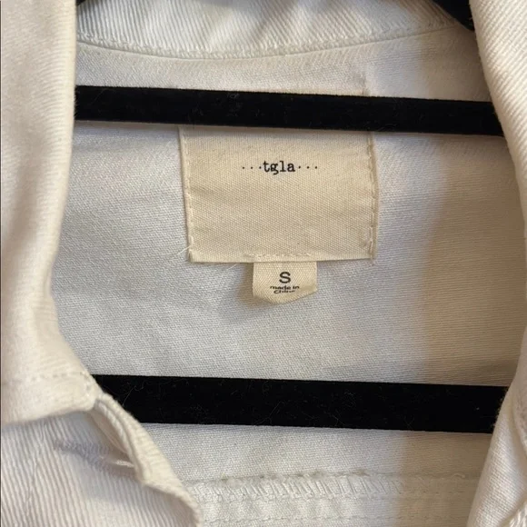 Women's Cropped White Denim Jacket - Picture 2 of 5